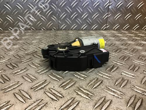 sunroof-engine-mercedes-benz-gl-class-x164-2006-2007-2008-2009-2010-2011-2012-34252955 main image