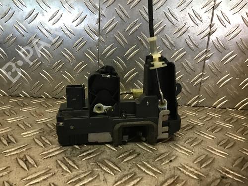 Rear left lock OPEL SIGNUM Hatchback (Z03) 3.0 V6 CDTI (F48) | BP27571651C100 