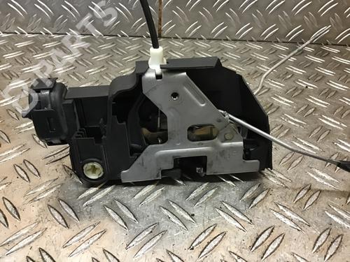 Used Front right lock MERCEDES-BENZ A-CLASS (W168) A 140 (168.031, 168.131) (82 hp) 7122208