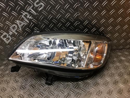 Used Left headlight OPEL ZAFIRA A MPV (T98) 1.6 16V (F75) (101 hp) 31061031