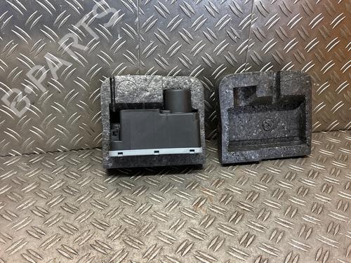Used Central lock pump Central lock pump VW PASSAT B3/B4 Variant (3A5, 35I) 1.8 (90 hp) 39690248 39690248