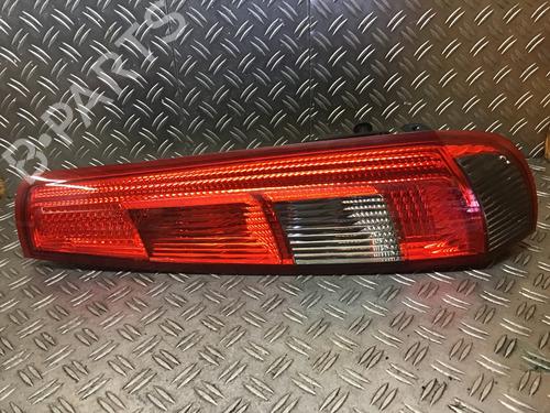 Right taillight FORD FIESTA V (JH_, JD_) 1.4 16V | BP25899813C35 
