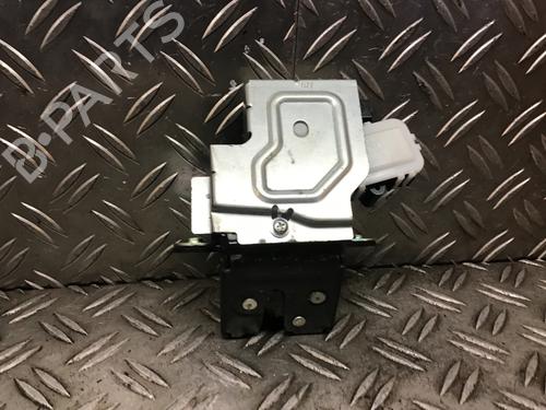 Used Tailgate lock MAZDA 2 (DE_, DH_) 1.3 (DE3FS) (75 hp) 32262750