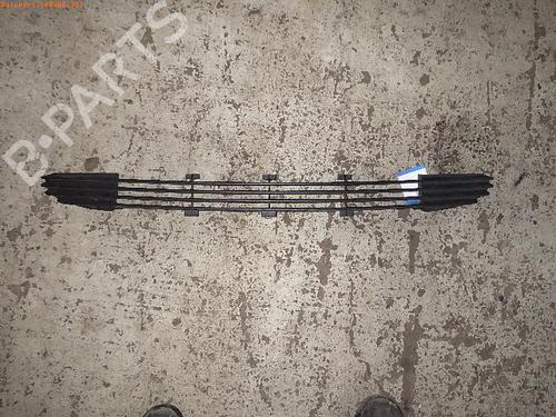 Used Grille FORD FIESTA IV (JA_, JB_) 1.25 i 16V (75 hp) 14696652