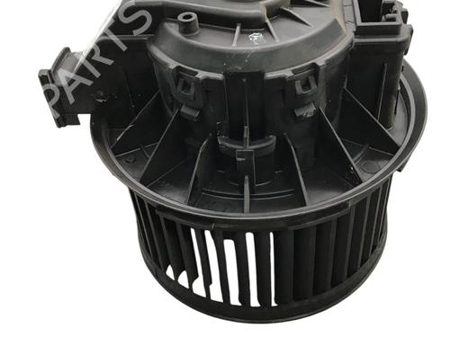 Heater blower motor FORD FIESTA VI (CB1, CCN) 1.0 EcoBoost | BP27305409M62 