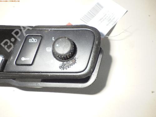 Front left interior door handle VW TOURAN (1T1, 1T2) 2.0 TDI | BP14696996I13 