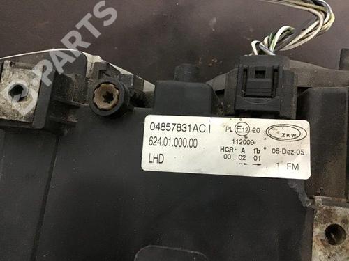 Left headlight CHRYSLER VOYAGER IV (RG, RS) 2.4 | BP6425450C28 