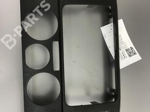 dashboard-vw-transporter-t5-van-7ha-7hh-7ea-7eh-20-tdi-vw-7e0857237d-7e1857003bcfkz-2003-8375130 main image