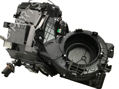 Heater matrix box TOYOTA AURIS (_E15_) 1.4 (ZZE150_, ZZE150R) | BP31095826M61 