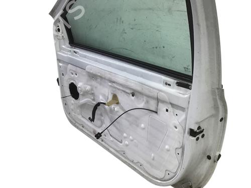 Right front door RENAULT CLIO III (BR0/1, CR0/1) 1.2 16V (BR02, BR0J, BR11, CR02, CR0J, CR11) | BP24888792C3 