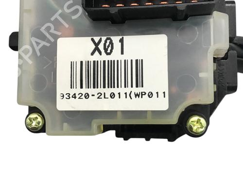 Steering column stalk HYUNDAI i30 Estate (FD) 1.6 CRDi | BP21812167I23 