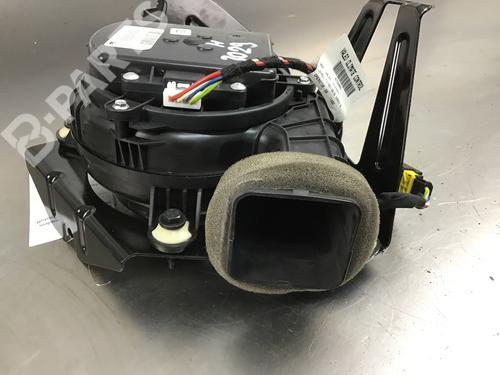 Heater blower motor PEUGEOT 508 SW I (8E_) 2.0 HDi RXH Hybrid4 | BP8922767M62