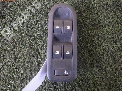Used Left front window switch RENAULT MEGANE II (BM0/1_, CM0/1_) 2.0 16V (BM0U, CM0U) (135 hp) 5065793