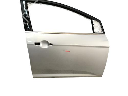 Porta frente direita FORD FOCUS III Turnier 2.0 TDCi (140 hp) 32476362