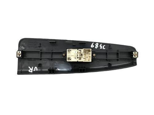 Right front window switch KIA CERATO I Saloon (LD) 1.6 CRDi | BP19779376I26 