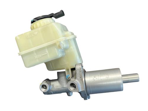 Brake master cylinder BMW X5 (E70) 3.0 d | BP39686145M77 - Image 3