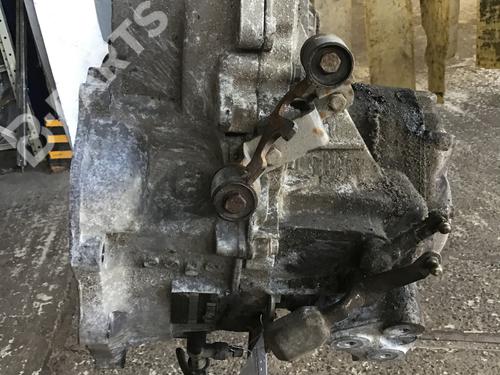 Used Gearbox OPEL SIGNUM Hatchback (Z03) 2.2 DTI (F48) (125 hp) 7529718