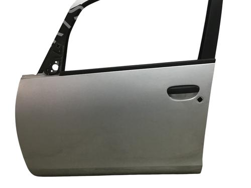 Used Left front door MITSUBISHI COLT VI (Z3_A, Z2_A) 1.3 (Z21A) (95 hp) 30700187