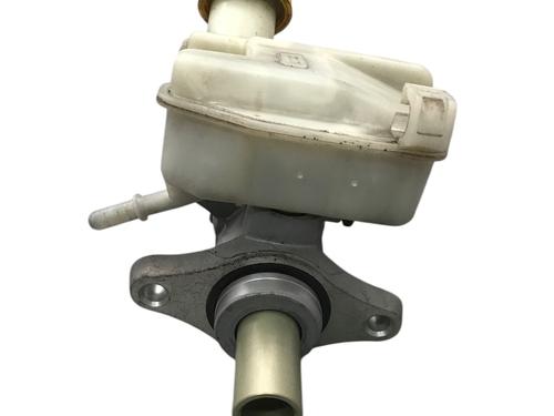 Brake master cylinder FORD FIESTA V (JH_, JD_) 1.3 | BP22765343M77