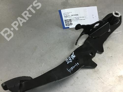 Used Break pedal FORD FIESTA VI (CB1, CCN) 1.25 (82 hp) 9302352