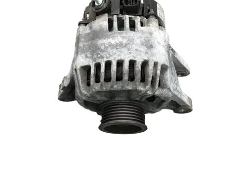 Used Alternator TOYOTA AURIS (_E15_) 1.4 (ZZE150_, ZZE150R) (97 hp) 30967057