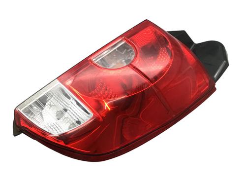 Feu arrière droit MITSUBISHI COLT VI (Z3_A, Z2_A) 1.3 (Z21A) | BP30678733C35