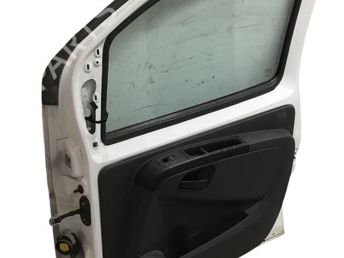 Right front door CITROËN C5 III Break (RW_) 2.0 i 16V (RWRFJC, RWRFJF) | BP29749375C3 