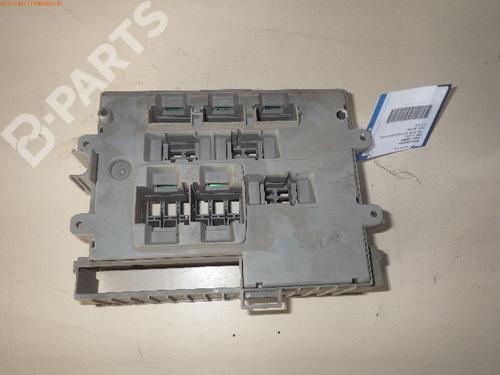 Caja reles / fusibles BMW 1 (E87) 118 d (122 hp) 61146906607