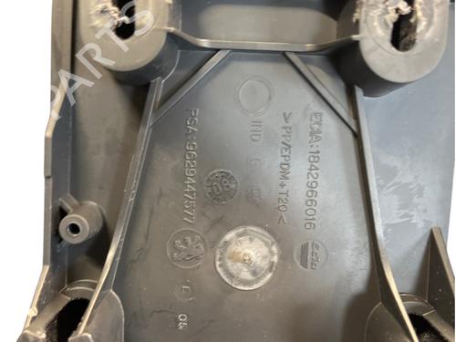 Middle console PEUGEOT 607 (9D, 9U) 2.7 HDi 24V | BP38155911I22 - Image 3