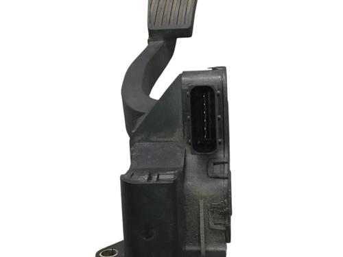 Pedal FIAT GRANDE PUNTO (199_) 1.4 (199AXB11, 199AXB1A, 199BXB1A, 199AXL1A) | BP25447574I4 