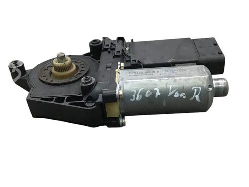 Right front window motor VW PASSAT B5 (3B2) 1.8 | BP20659572E20 