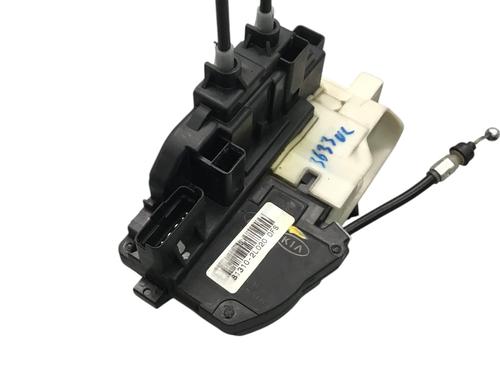 Front left lock HYUNDAI i30 Estate (FD) 1.6 CRDi | BP21667460C98