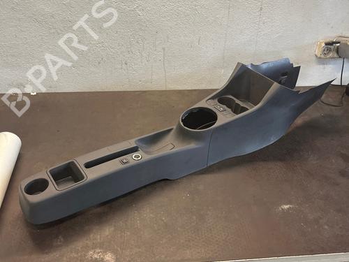 Used Middle console Middle console SKODA FABIA II (542) 1.2 12V (60 hp) 35932308 35932308