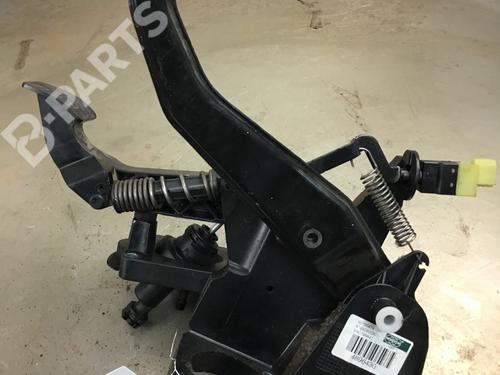 Used Pedal Pedal MERCEDES-BENZ B-CLASS Sports Tourer (W245) B 200 TURBO (245.234) (193 hp) 10810573 10810573