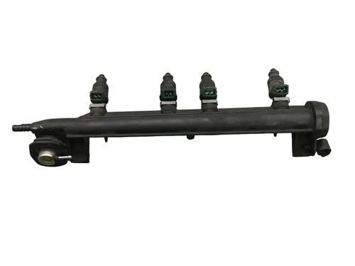 Used Injection rail VW GOLF IV (1J1) 1.6 (100 hp) 29591758