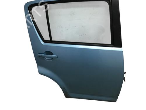 Puerta trasera derecha DAIHATSU SIRION (M3_) 1.0 (M300) (70 hp) 32299092