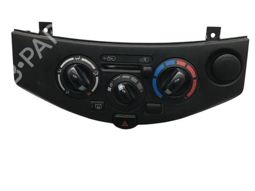 Used Climate control NISSAN MICRA III (K12) 1.2 16V (80 hp) 24365330