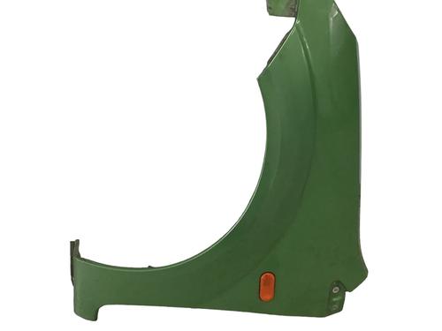 Used Left front fenders FORD FIESTA V (JH_, JD_) 1.3 (60 hp) 18947975