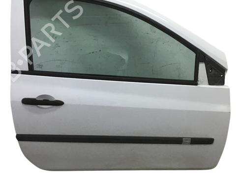 Tür rechts vorne für RENAULT CLIO III (BR0/1, CR0/1) 1.2 16V (BR02, BR0J, BR11, CR02, CR0J, CR11) (75 hp) 24888792