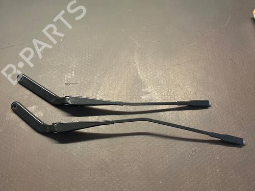Used Front windshield wiper arm Front windshield wiper arm 37726795 37726795