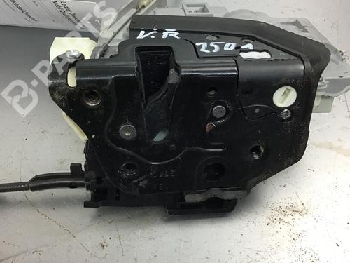 Used Front right lock VW PASSAT B7 Variant (365) 2.0 TDI (170 hp) 8246747