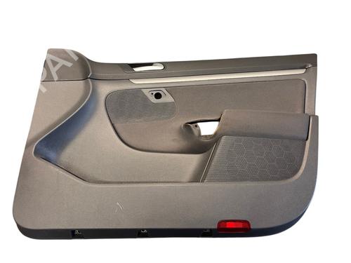 Guarnecido delantero derecho Guarnecido delantero derecho VW GOLF V Variant (1K5) 1.6 (102 hp) 33848063 33848063