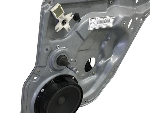 Rear right window mechanism SEAT LEON (1M1) 1.6 16 V | BP19432817C25 