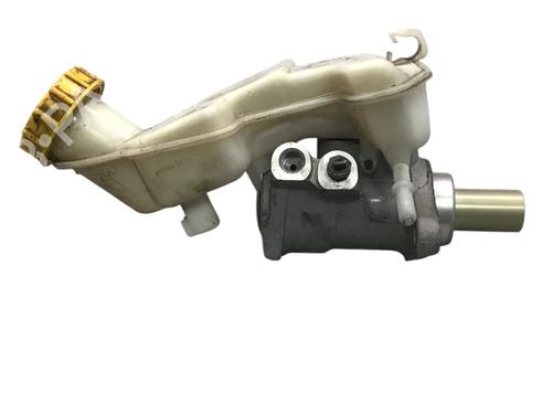 Brake master cylinder FORD FIESTA V (JH_, JD_) 1.3 | BP22765343M77