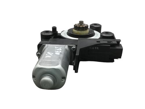 Left front window motor VOLVO V70 III (135) 1.6 DRIVe / D2 | BP28143078E21 