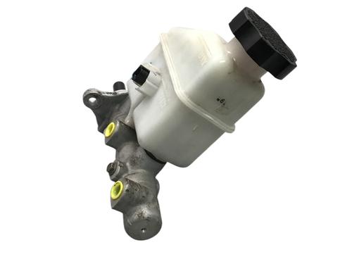 Brake master cylinder HYUNDAI i30 Estate (FD) 1.6 CRDi | BP21814867M77 