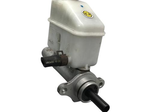 Brake master cylinder HYUNDAI i30 Estate (FD) 1.6 CRDi | BP21814867M77 
