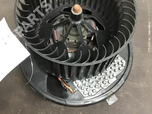 Used Heater blower motor VW GOLF PLUS V (5M1, 521) 1.9 TDI (105 hp) 7848338