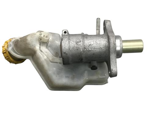 Brake master cylinder FORD FIESTA V (JH_, JD_) 1.3 | BP22765343M77