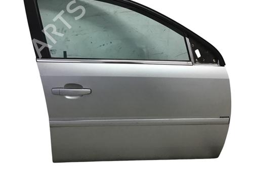 Used Right front door OPEL SIGNUM Hatchback (Z03) 2.2 direct (F48) (155 hp) 25038065